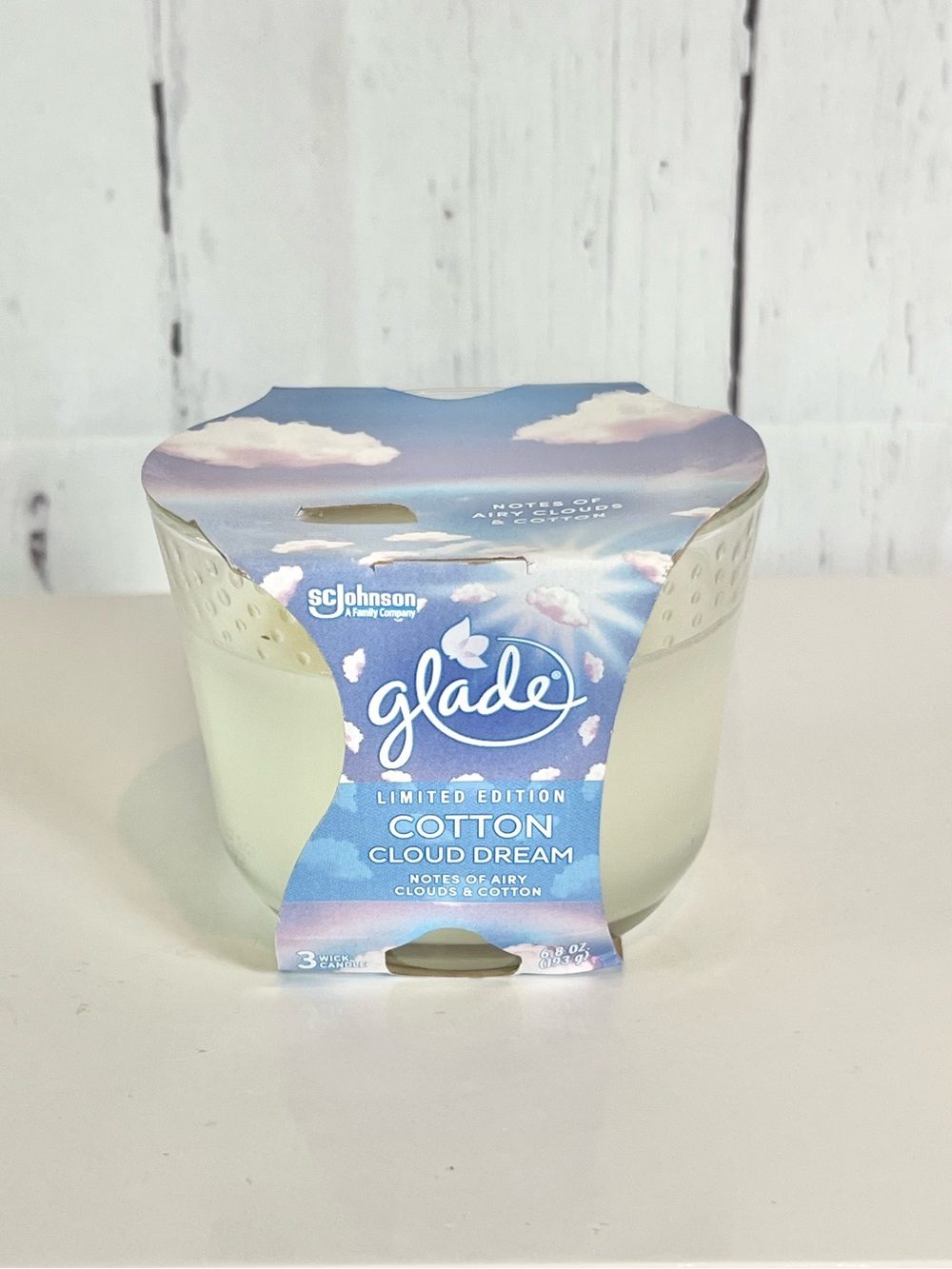 NEW Glade Cotton Cloud Dream 3-Wick Candle 6.8 oz Limited Edition Home Scent